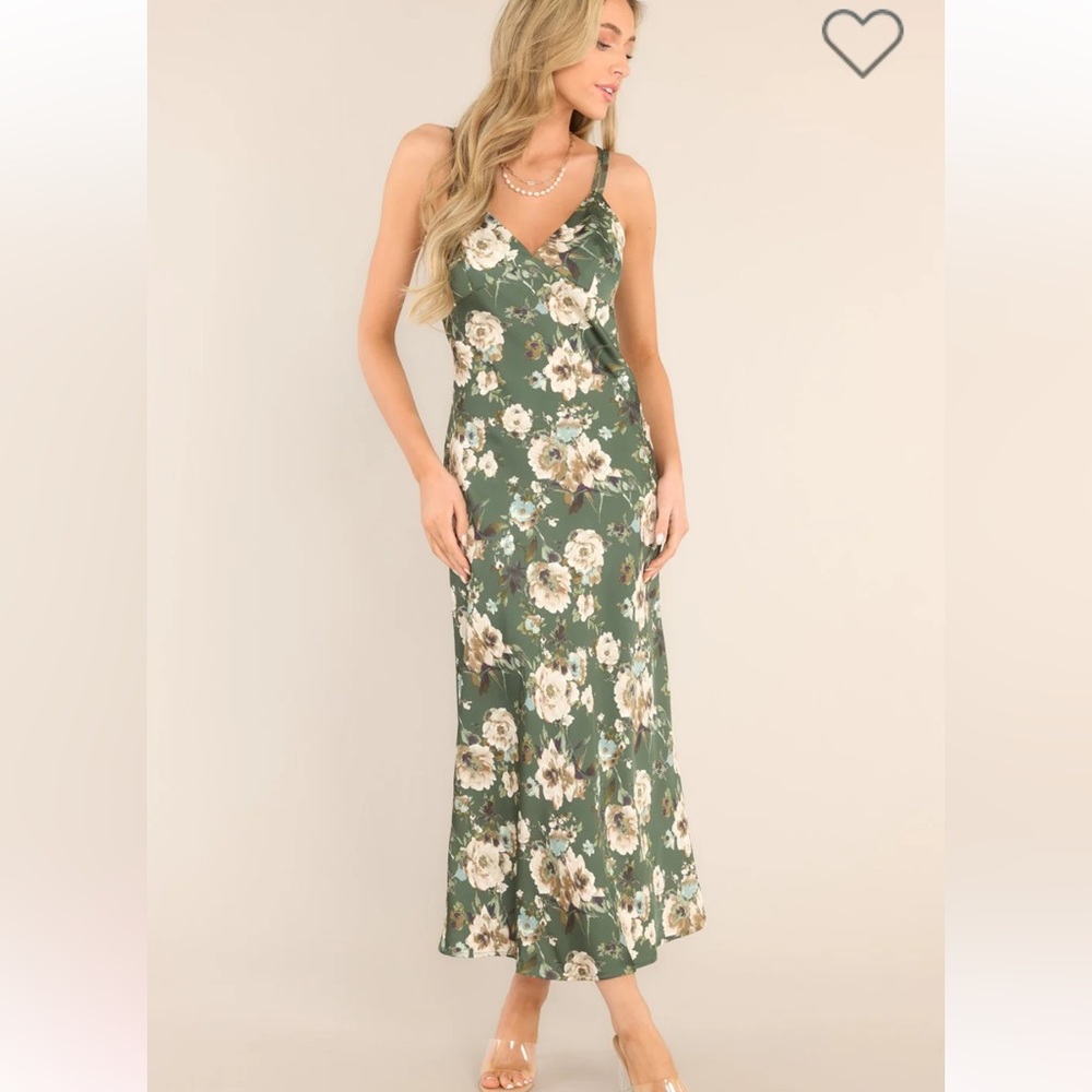 Red Dress Hunter Green Floral Midi Dress